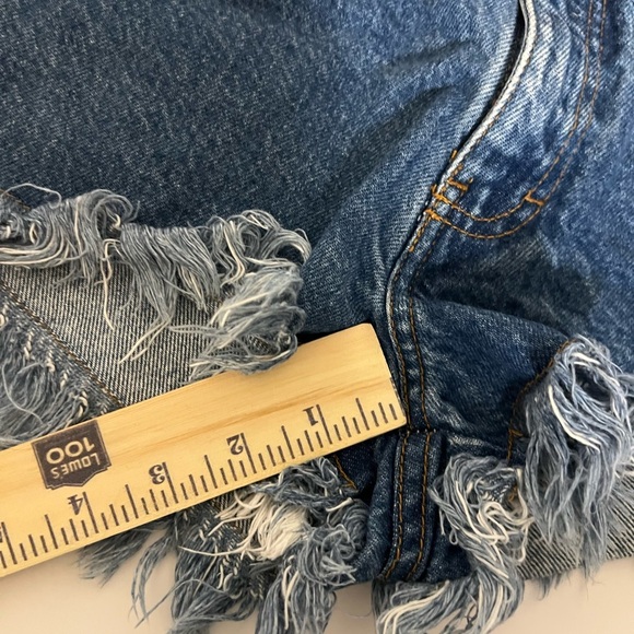 Vintage 90’s Fringe Cut Off Floral Dark Wash High Rise Shorts 7/8 Western - Picture 8 of 9